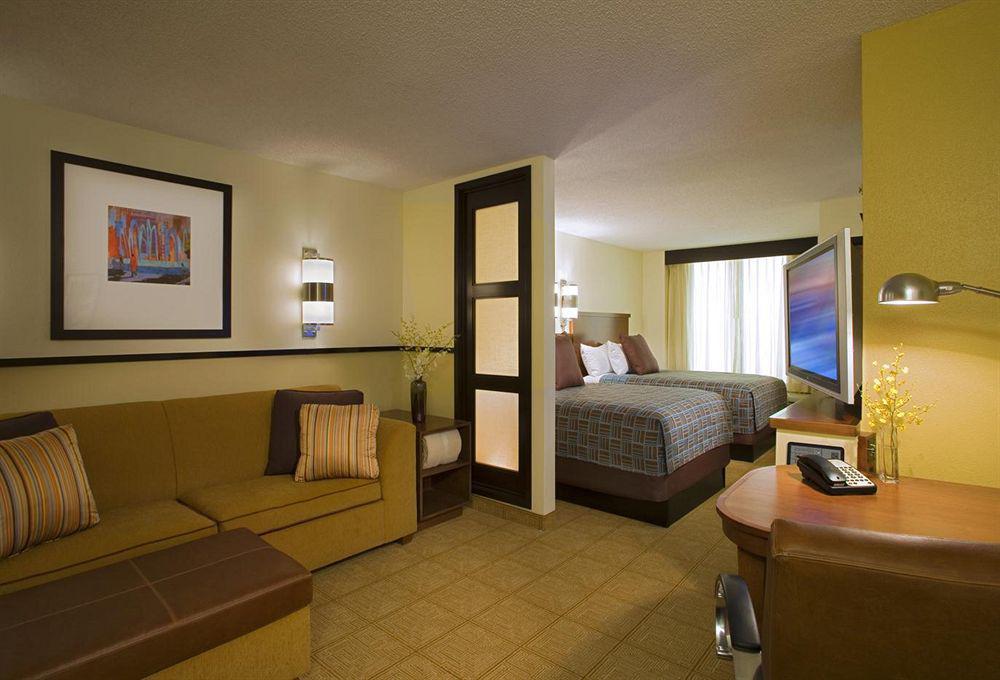 Hyatt Place Louisville-East Værelse billede